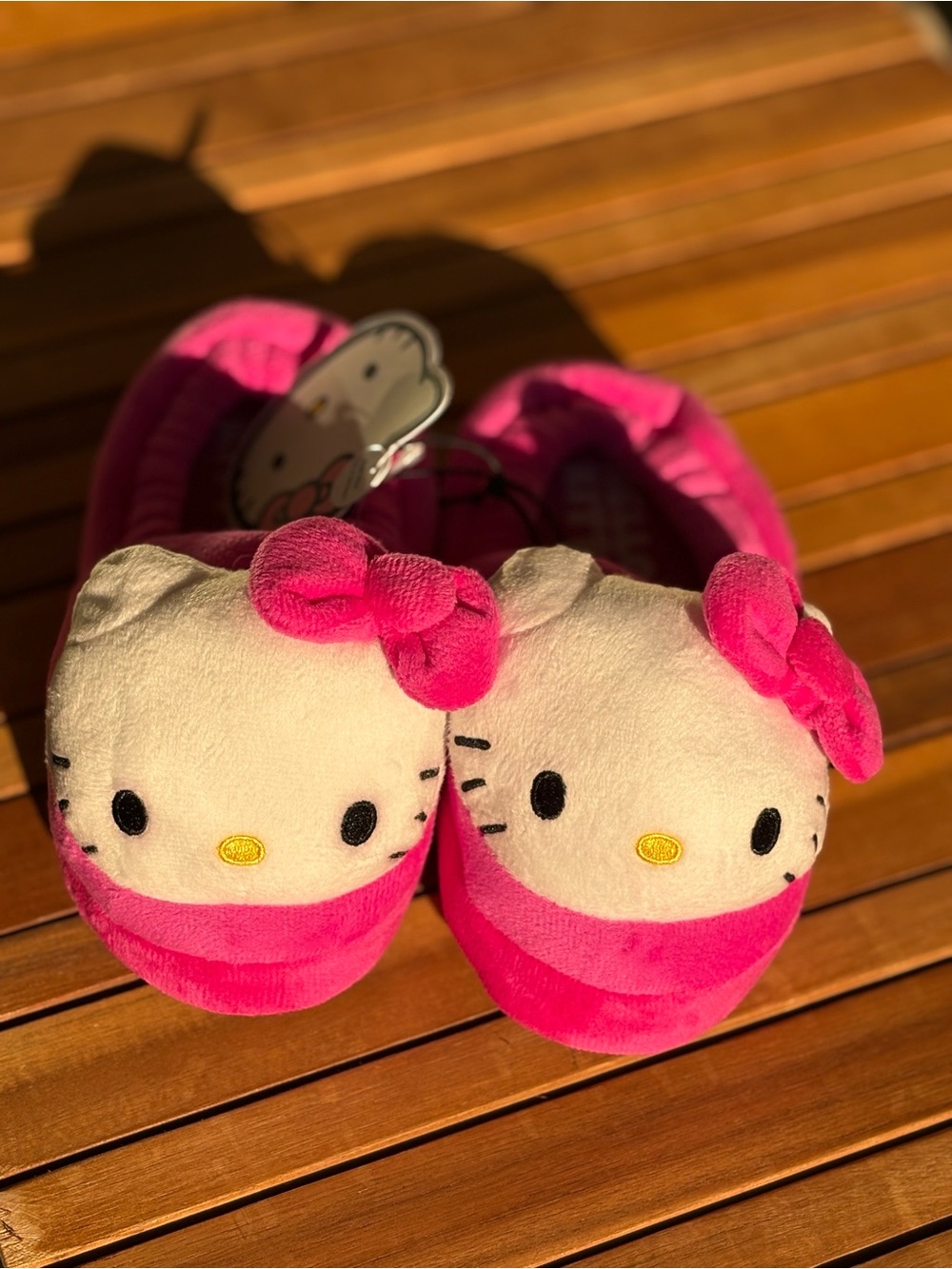 NWT 9/10 Toddler Hello Kitty Hot Pink Soft Plush Kids House Slippers with Bow